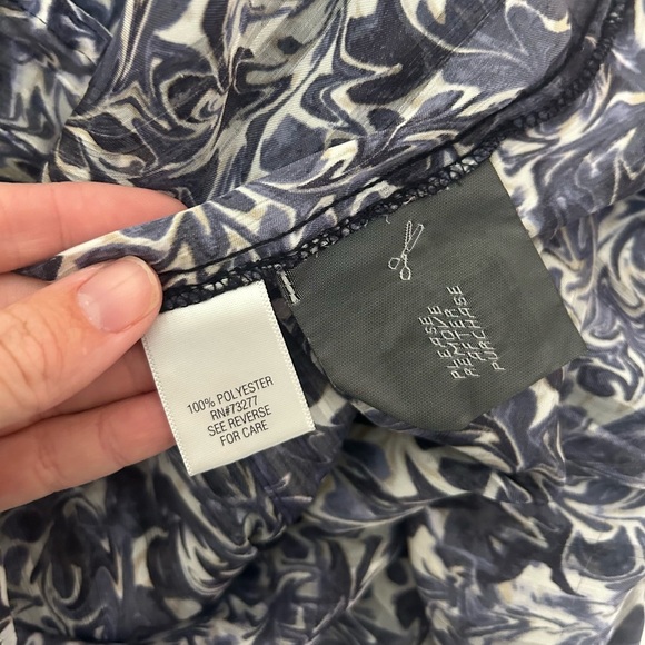 Simply Vera Wang Blouse Top High Neck Floral Purple Sheer Women’s Large - Picture 4 of 9